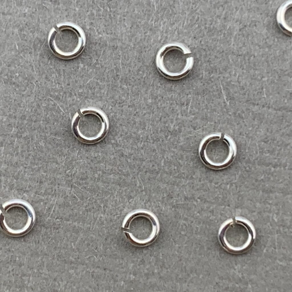 Sterling Silver 3.5mm 20 Gauge Jump Rings – 0.035″ Wire – Pack of 100 – Jewelry Findings USA – Jewelry Findings – Small Silver Jump Rings