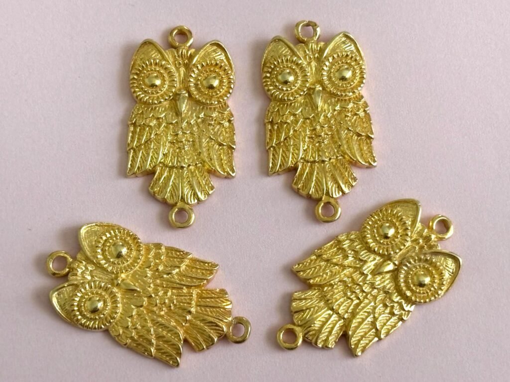 Gold vermeil animal charm 29.33x15x2.18 mm